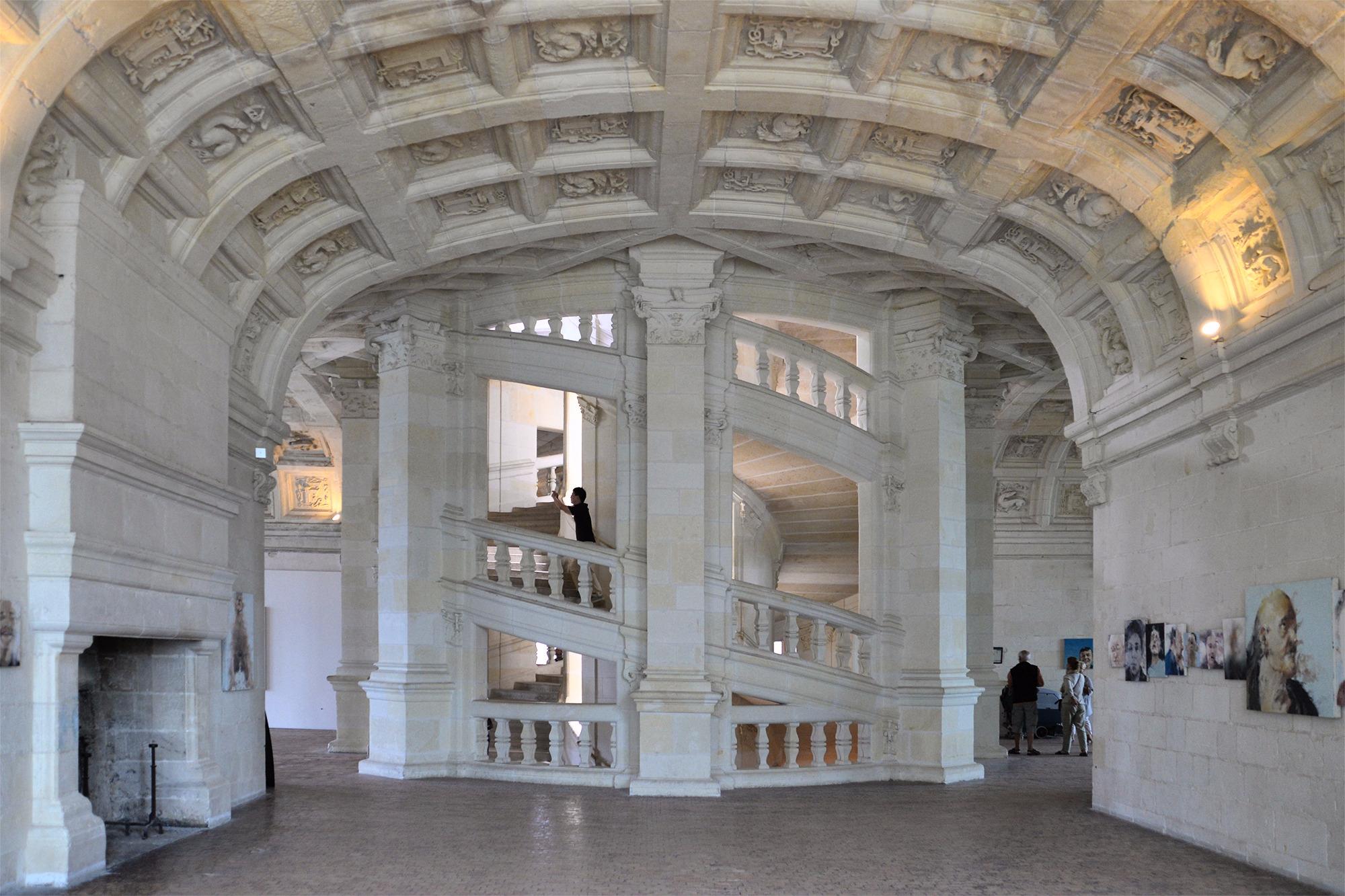 Замок Шамбор Франция лестница Леонардо да Винчи